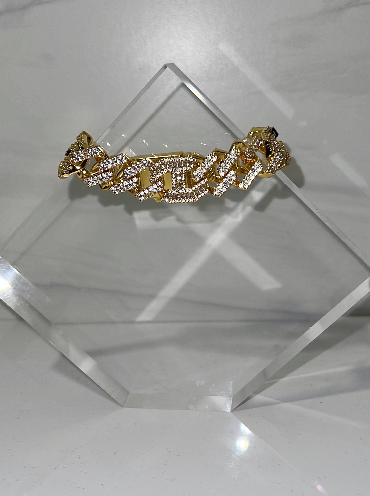 gold mariner links cubic zirconia bracelet