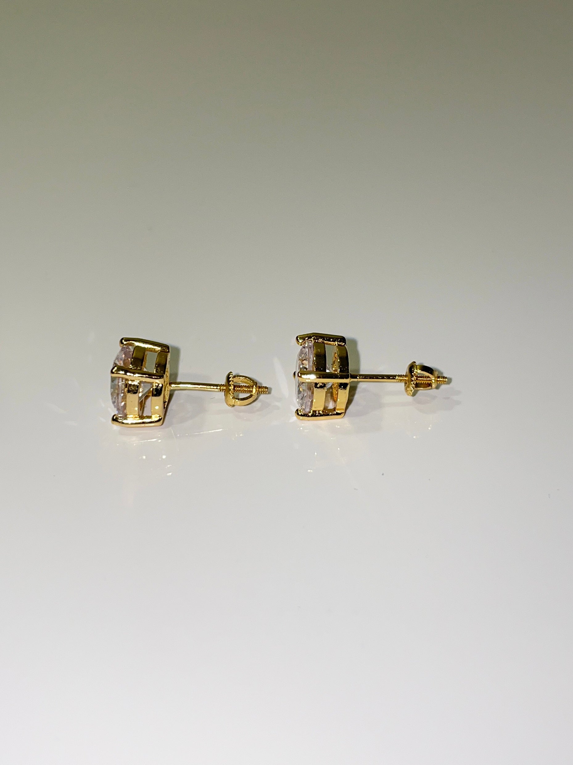 gold 8mm cubic zirconia diamond stud earrings with screwback