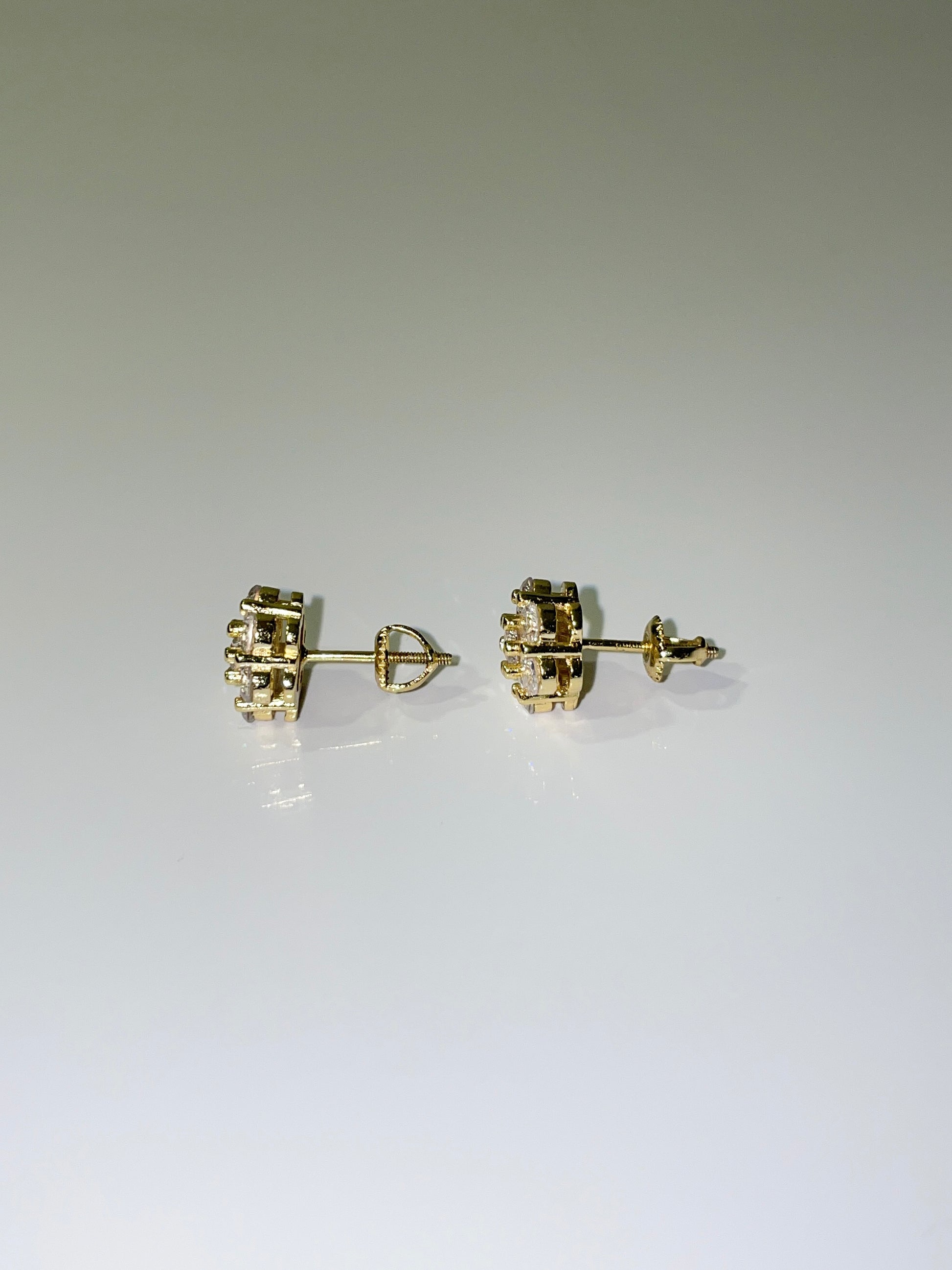 gold cubic zirconia flower screwback stud earrings